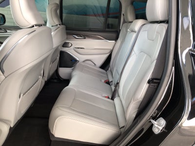 2022 Jeep Grand Cherokee Overland 4x4