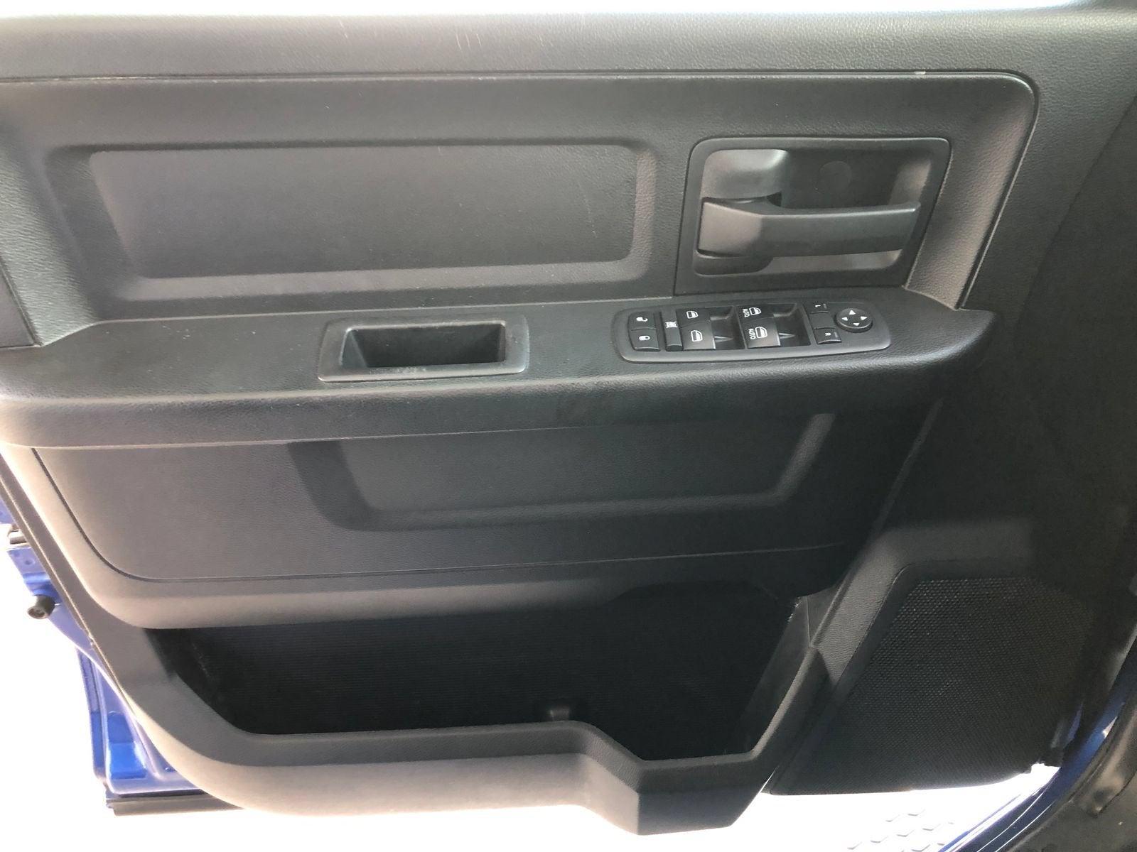 2018 RAM 1500 Express Quad Cab 4x4 6'4" Box