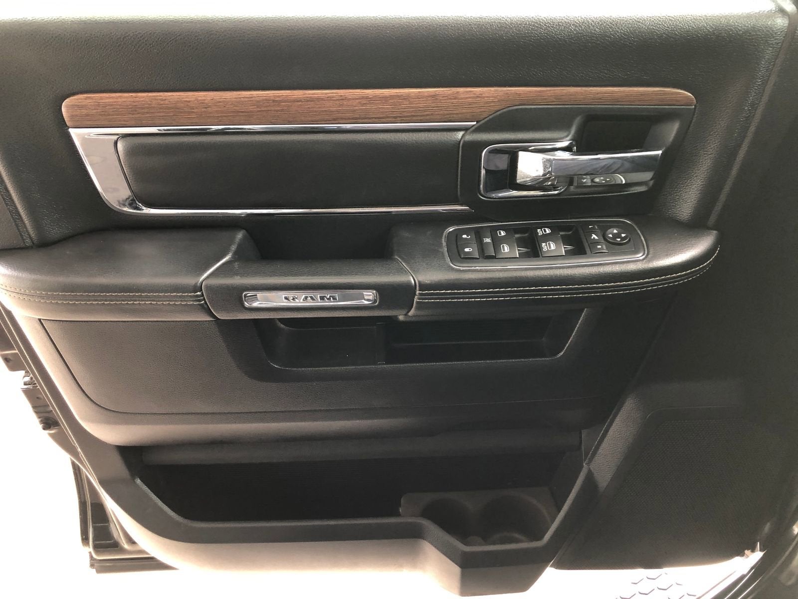 2016 RAM 1500 Laramie
