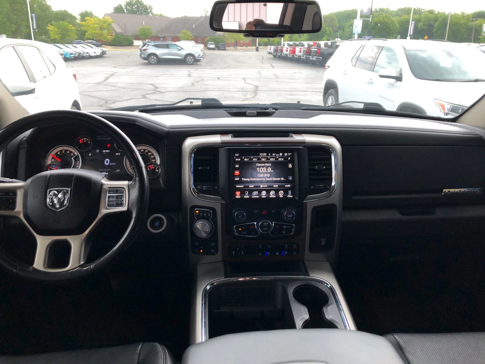 2017 RAM 1500 Laramie Crew Cab 4x4 5'7" Box
