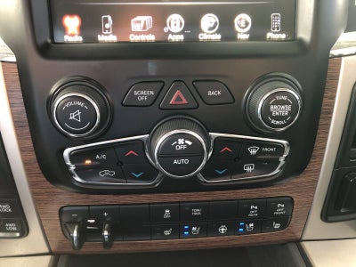 2017 RAM 1500 Laramie Crew Cab 4x4 5'7" Box
