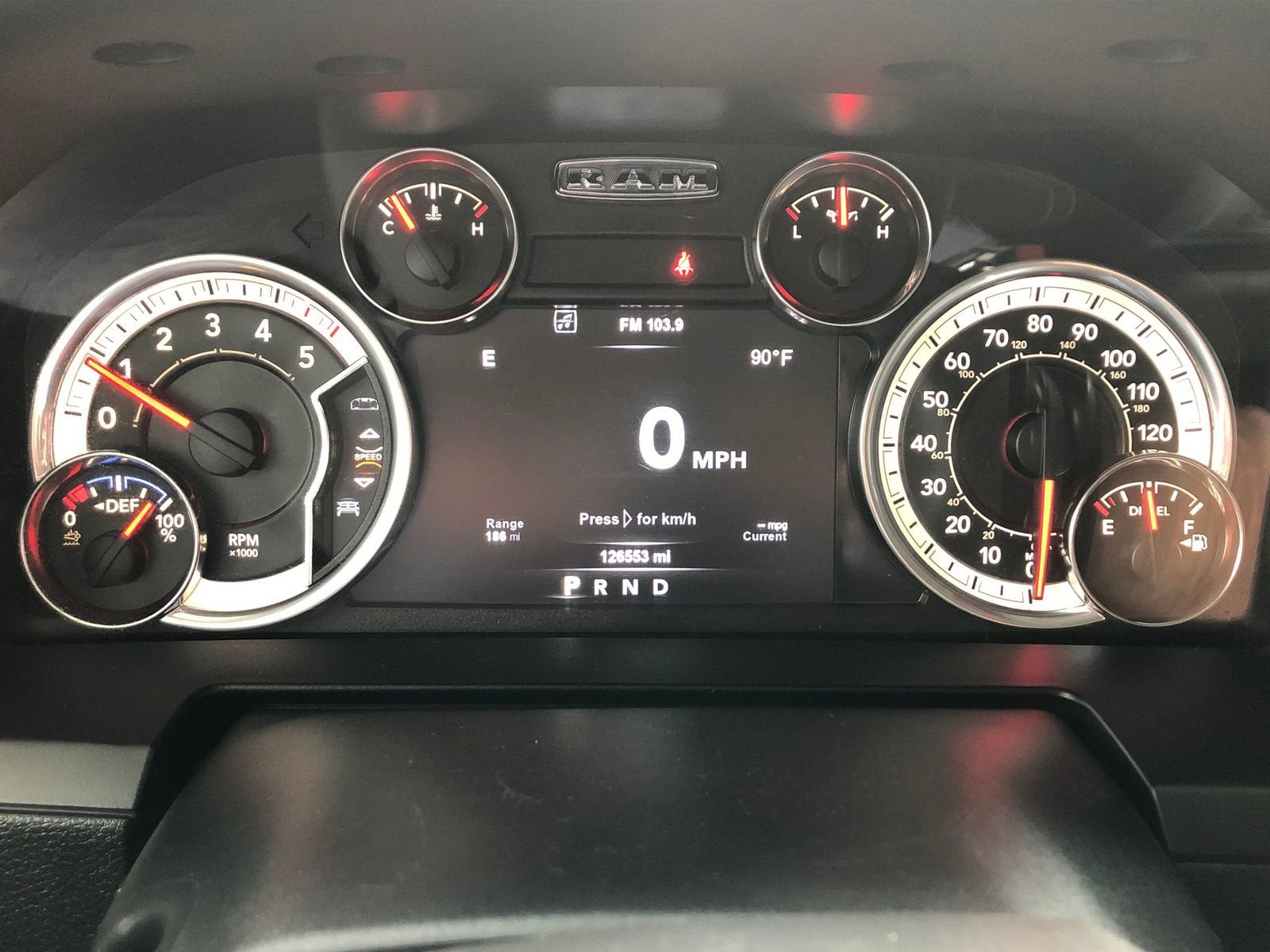 2017 RAM 1500 Laramie Crew Cab 4x4 5'7" Box