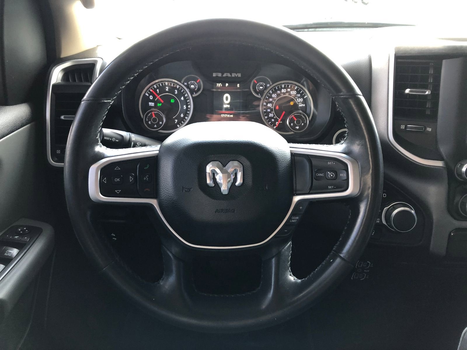 2019 RAM 1500 Big Horn/Lone Star Crew Cab 4x4 5'7" Box