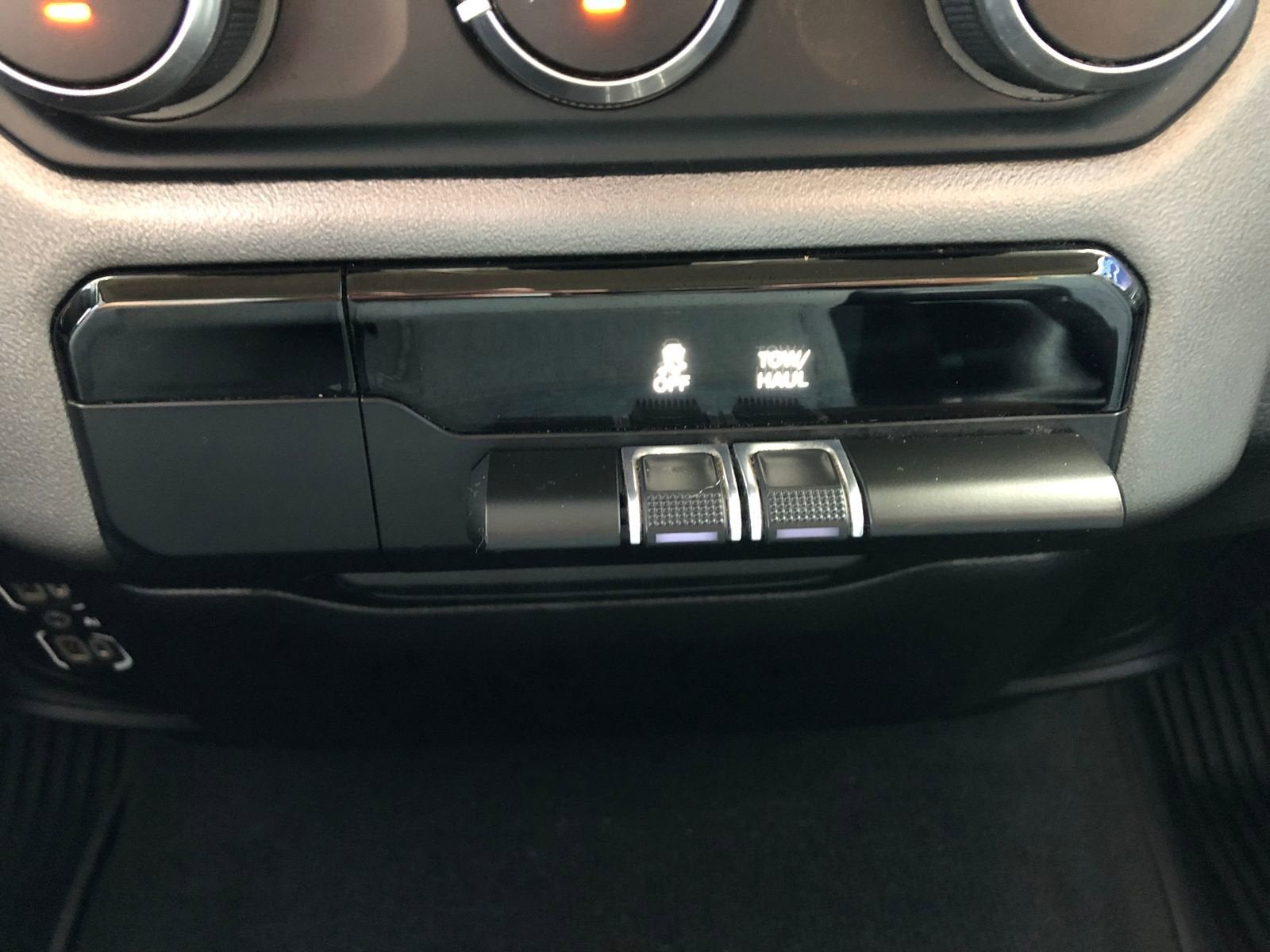 2019 RAM 1500 Big Horn/Lone Star Crew Cab 4x4 5'7" Box
