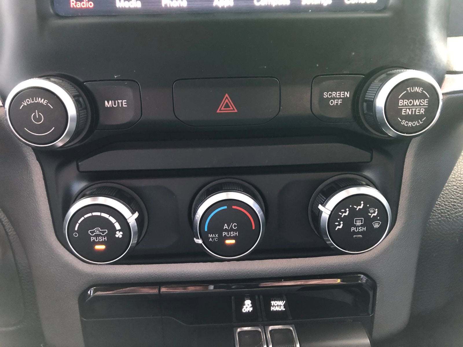 2019 RAM 1500 Big Horn/Lone Star Crew Cab 4x4 5'7" Box
