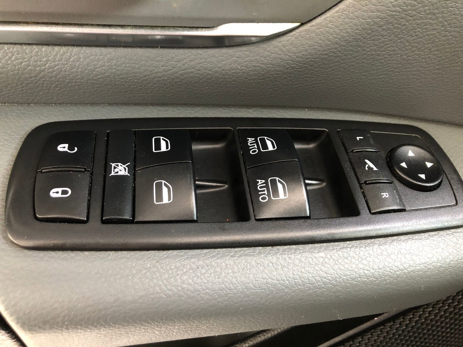 2019 RAM 1500 Big Horn/Lone Star Crew Cab 4x4 5'7" Box