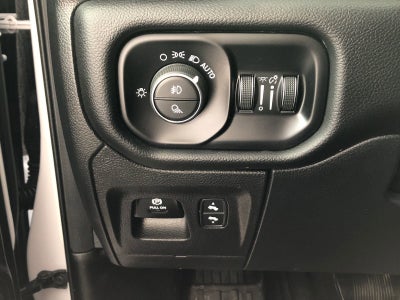 2025 RAM 1500 Big Horn Crew Cab 4x4 6'4" Box