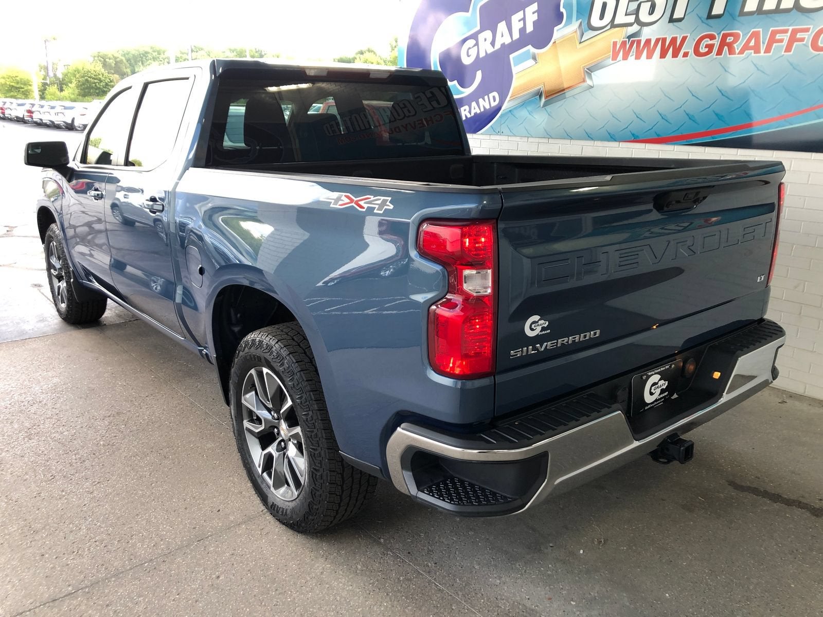 2024 Chevrolet Silverado 1500 LT (2FL)