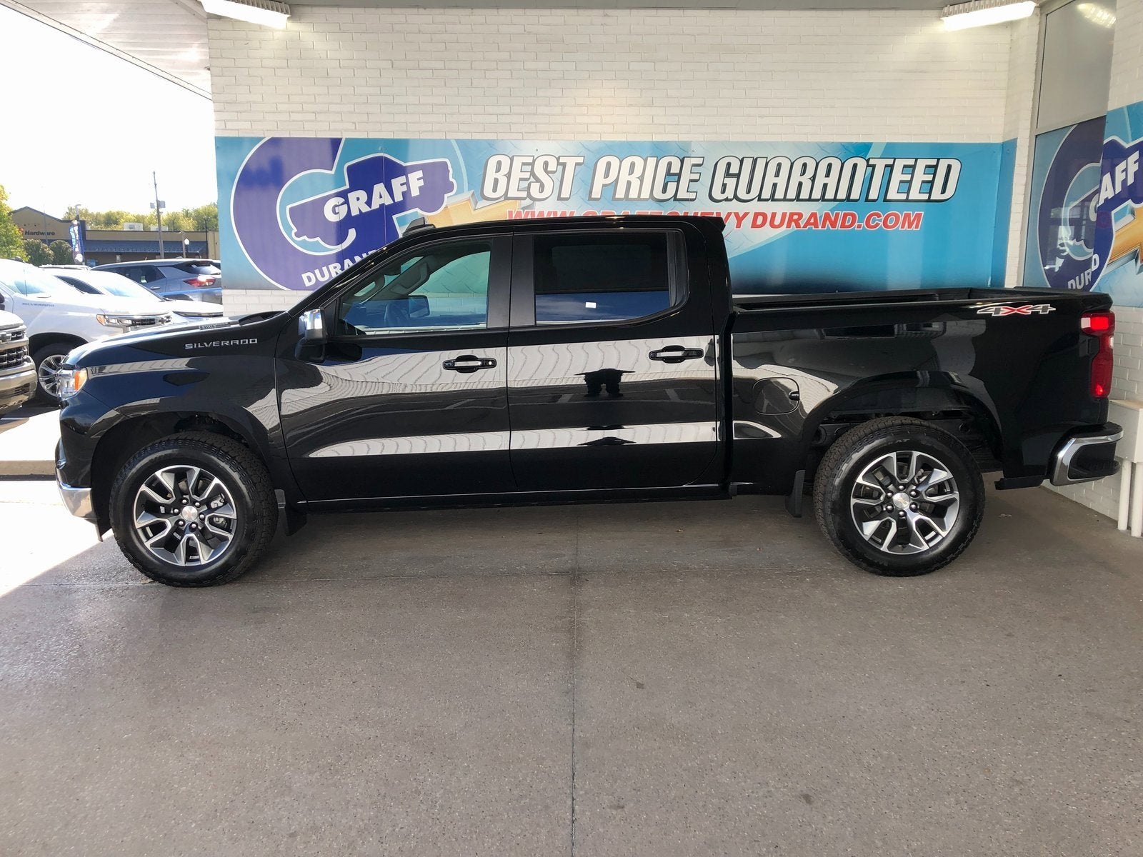 2024 Chevrolet Silverado 1500 LT (2FL)