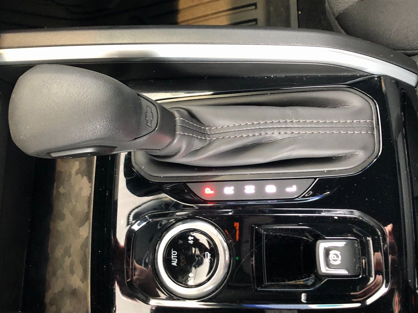 2024 Chevrolet Colorado WT