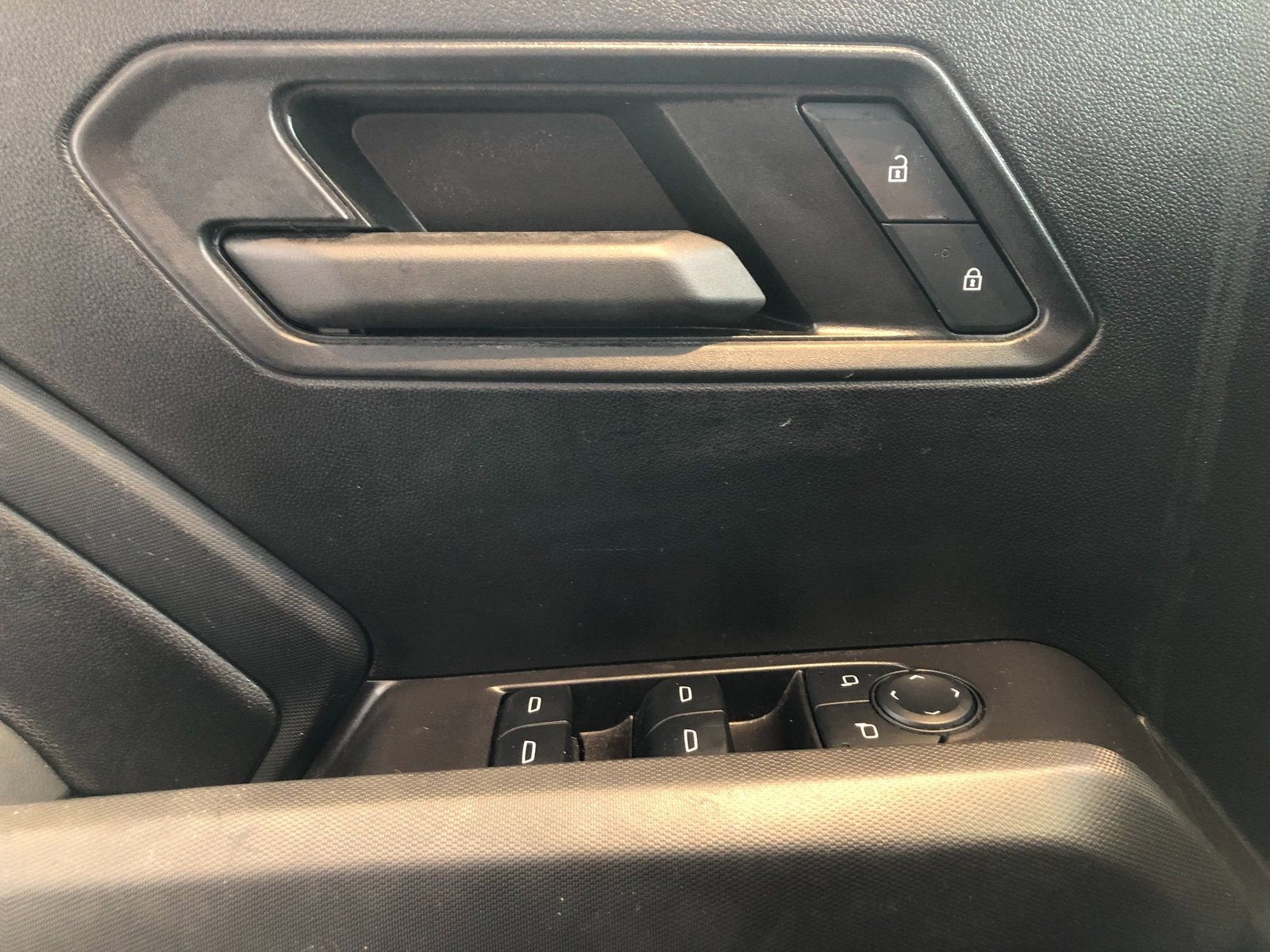 2024 Chevrolet Colorado WT