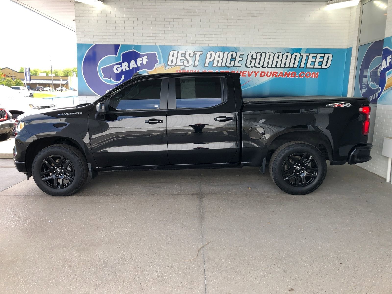 2024 Chevrolet Silverado 1500 RST