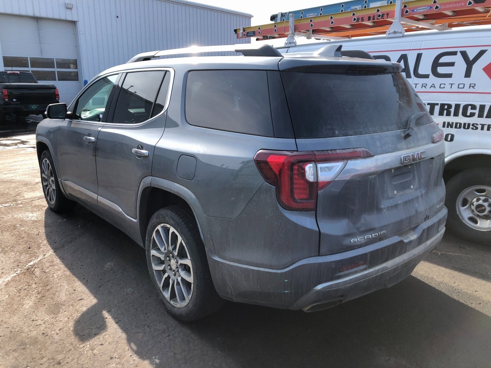 2020 GMC Acadia Denali