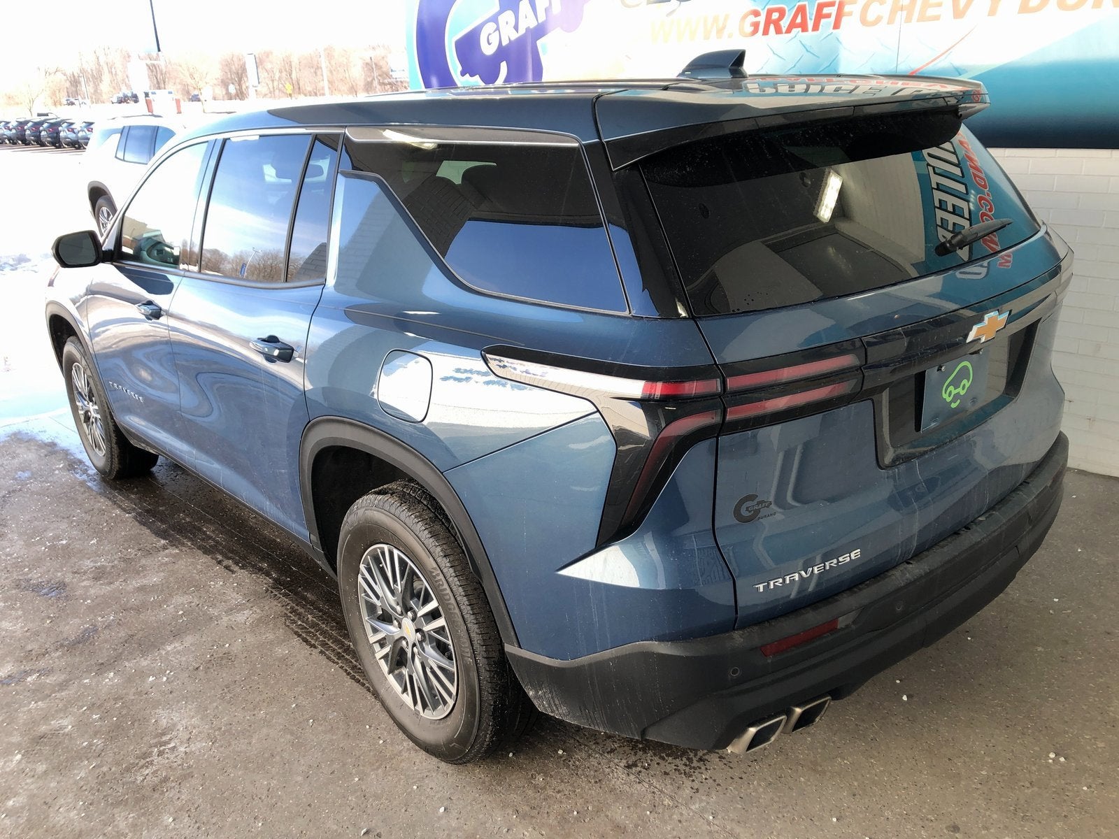 2024 Chevrolet Traverse LS