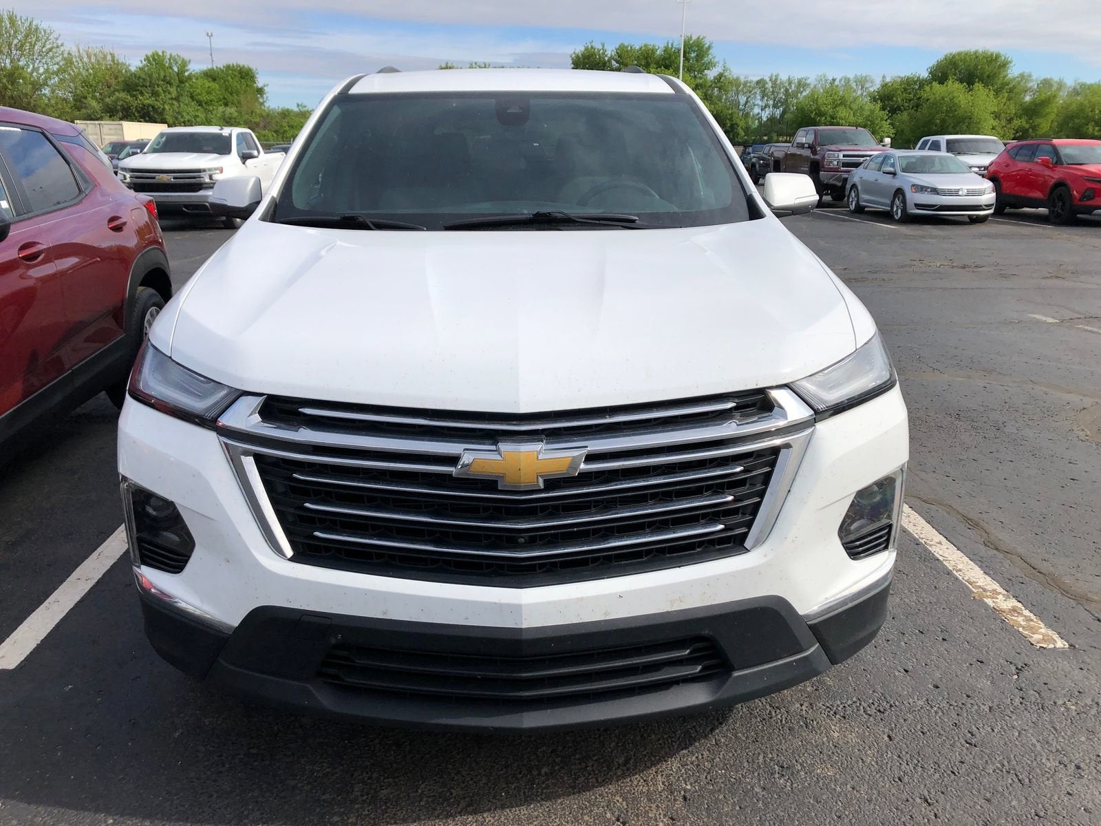 2023 Chevrolet Traverse LT Cloth