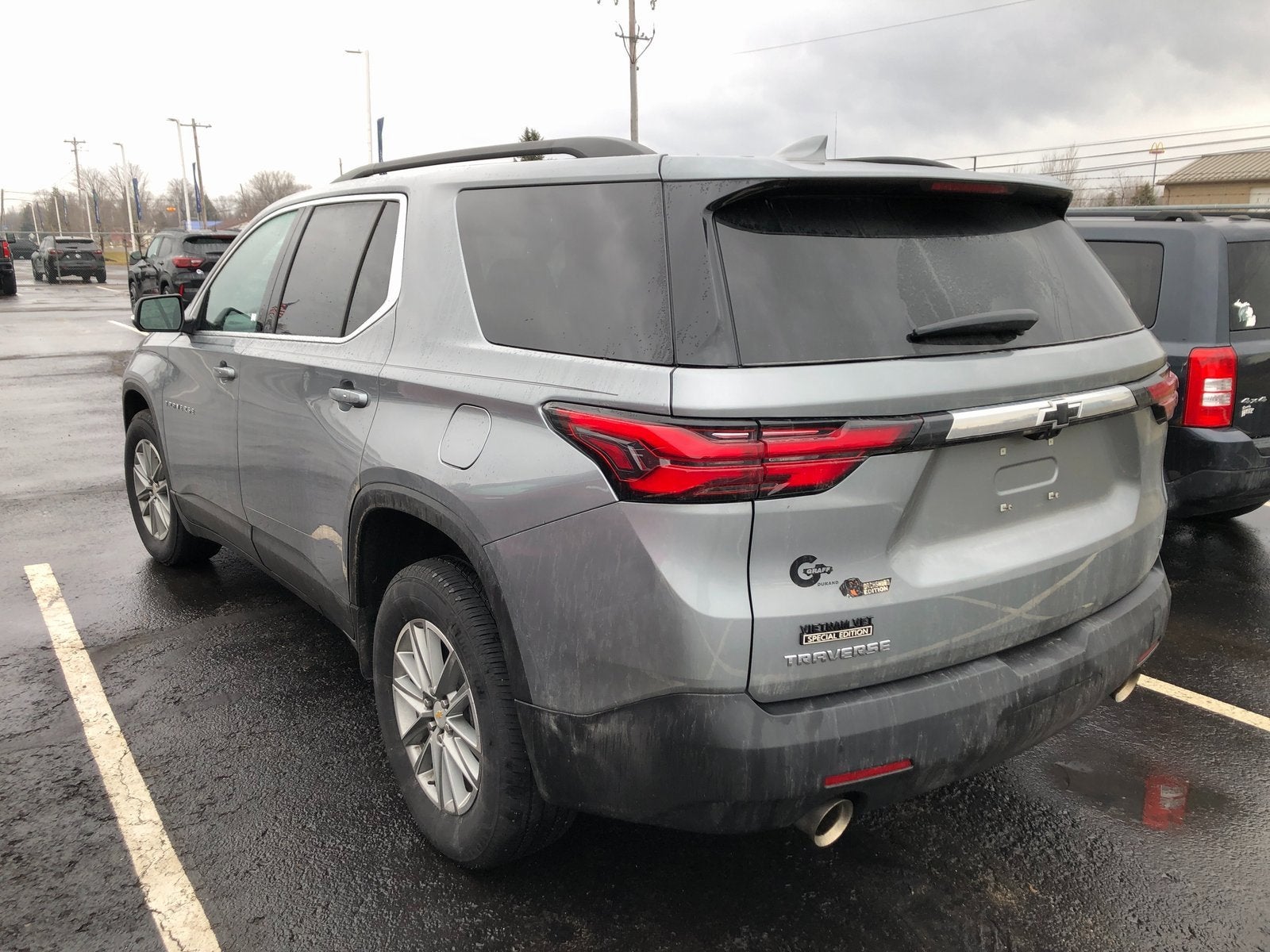 2023 Chevrolet Traverse LT Cloth