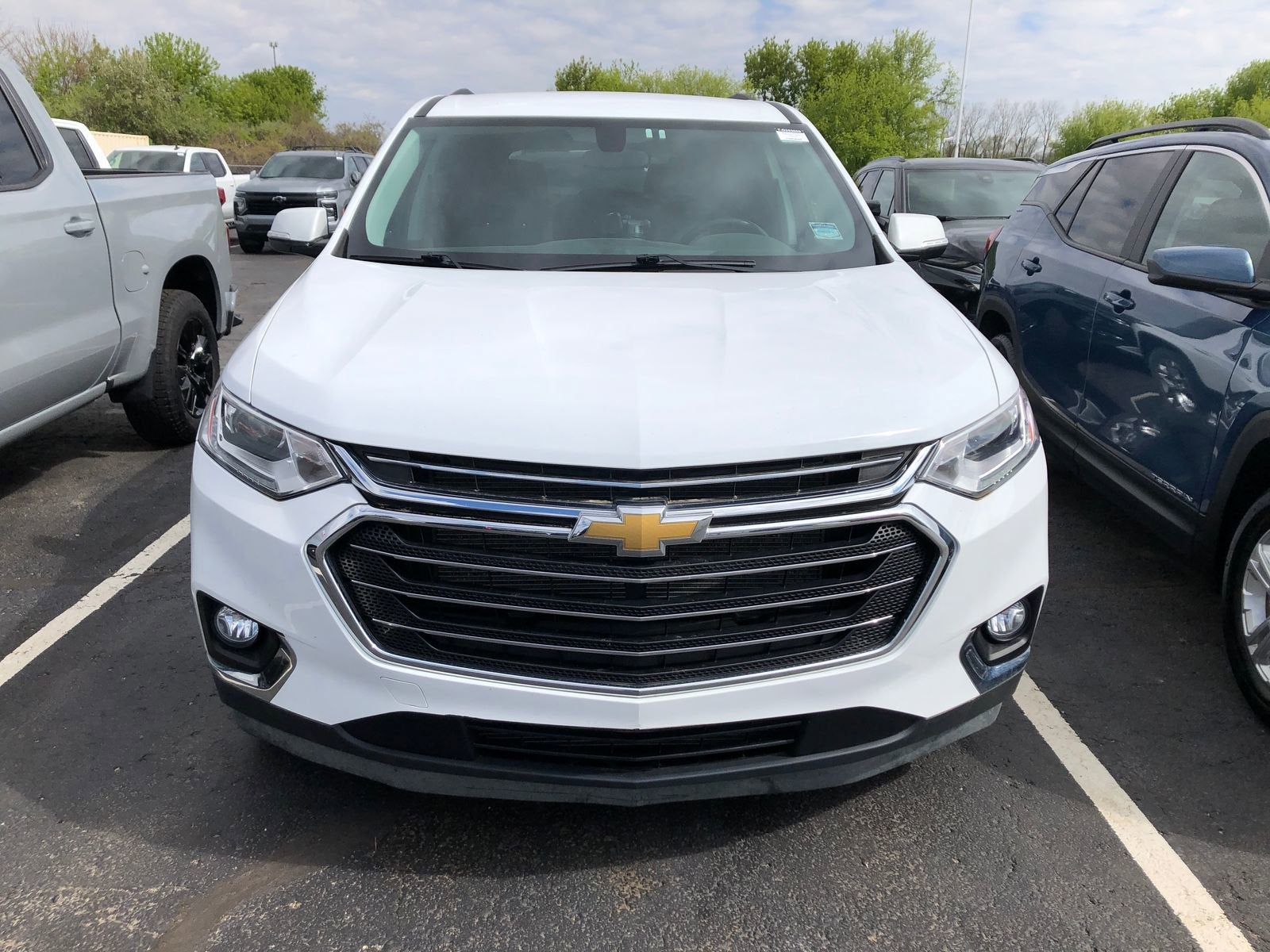 2020 Chevrolet Traverse LT Cloth