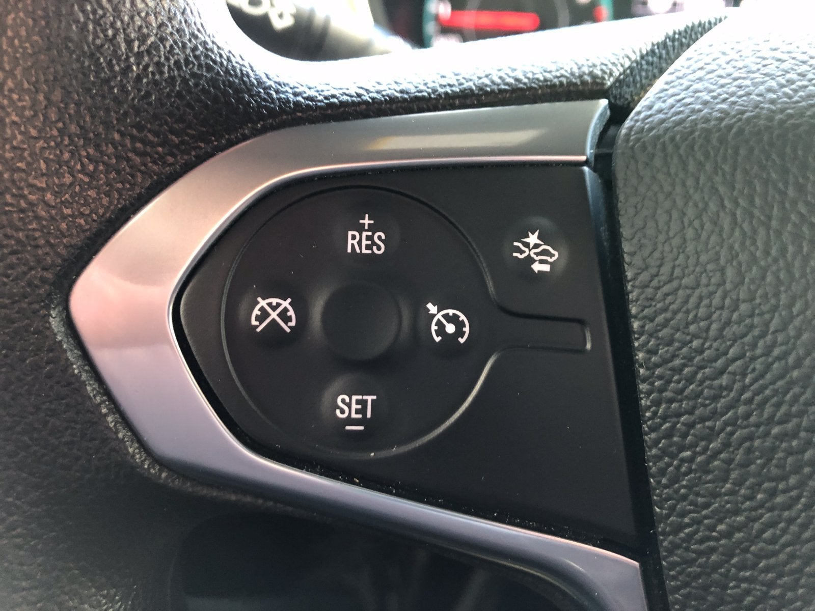 2024 Chevrolet Traverse Limited LS