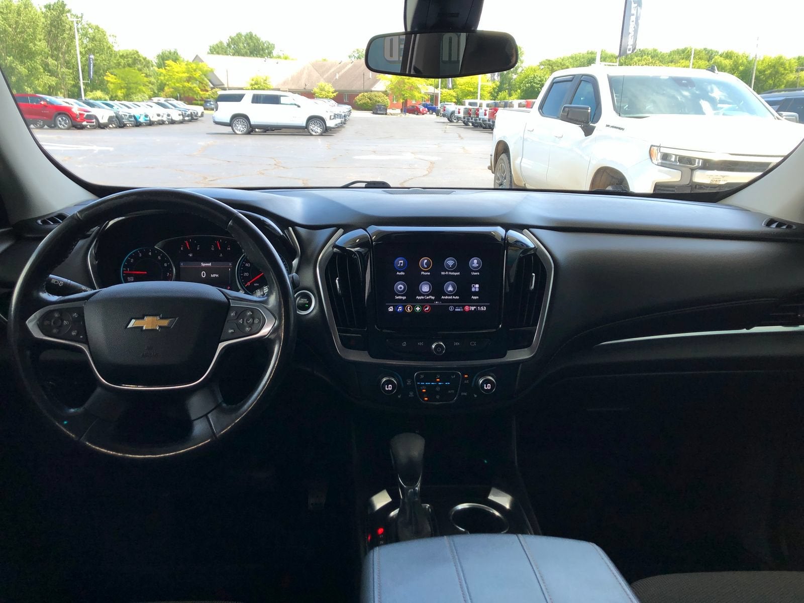 2021 Chevrolet Traverse LT Cloth