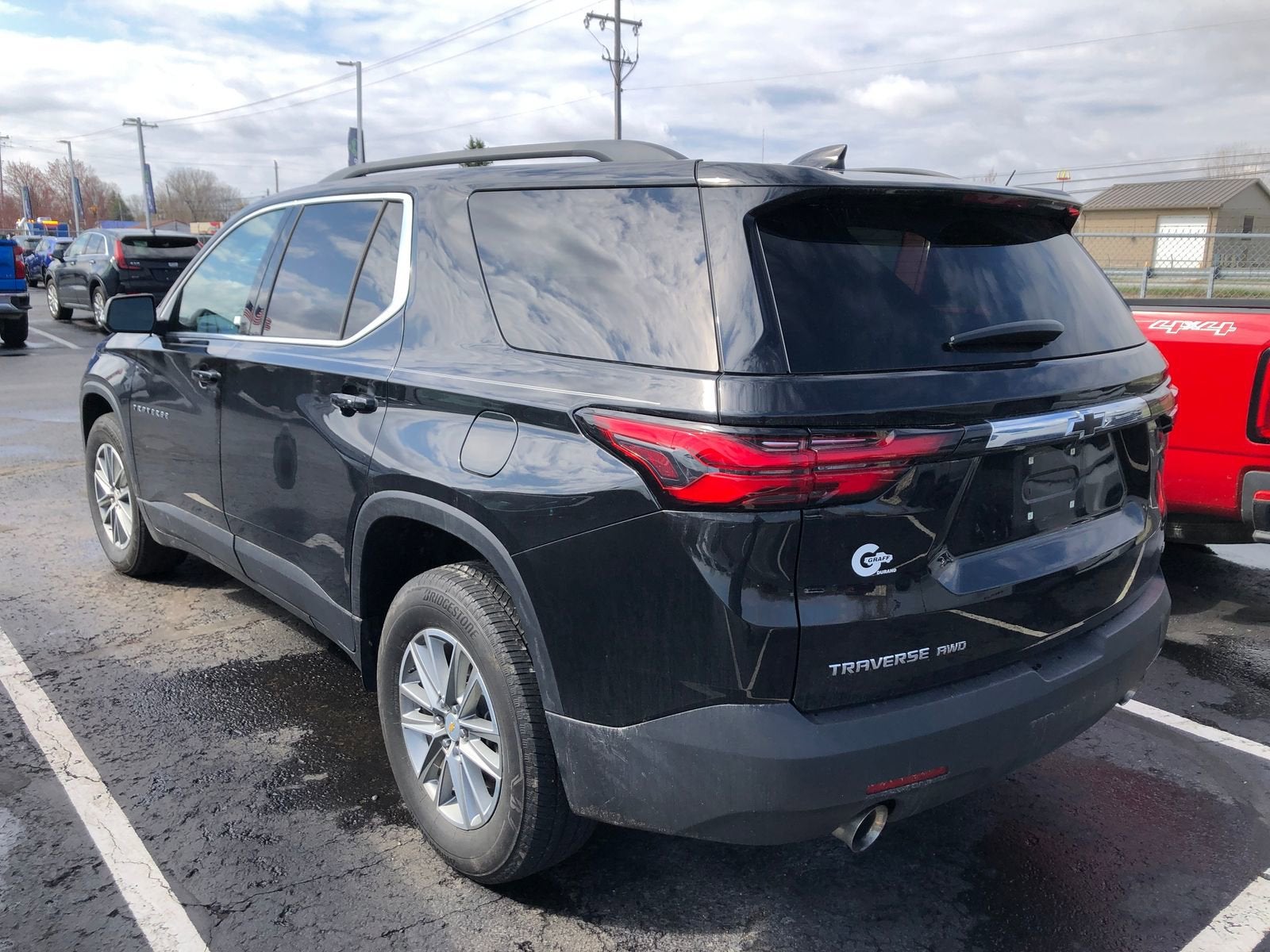 2023 Chevrolet Traverse LT Cloth