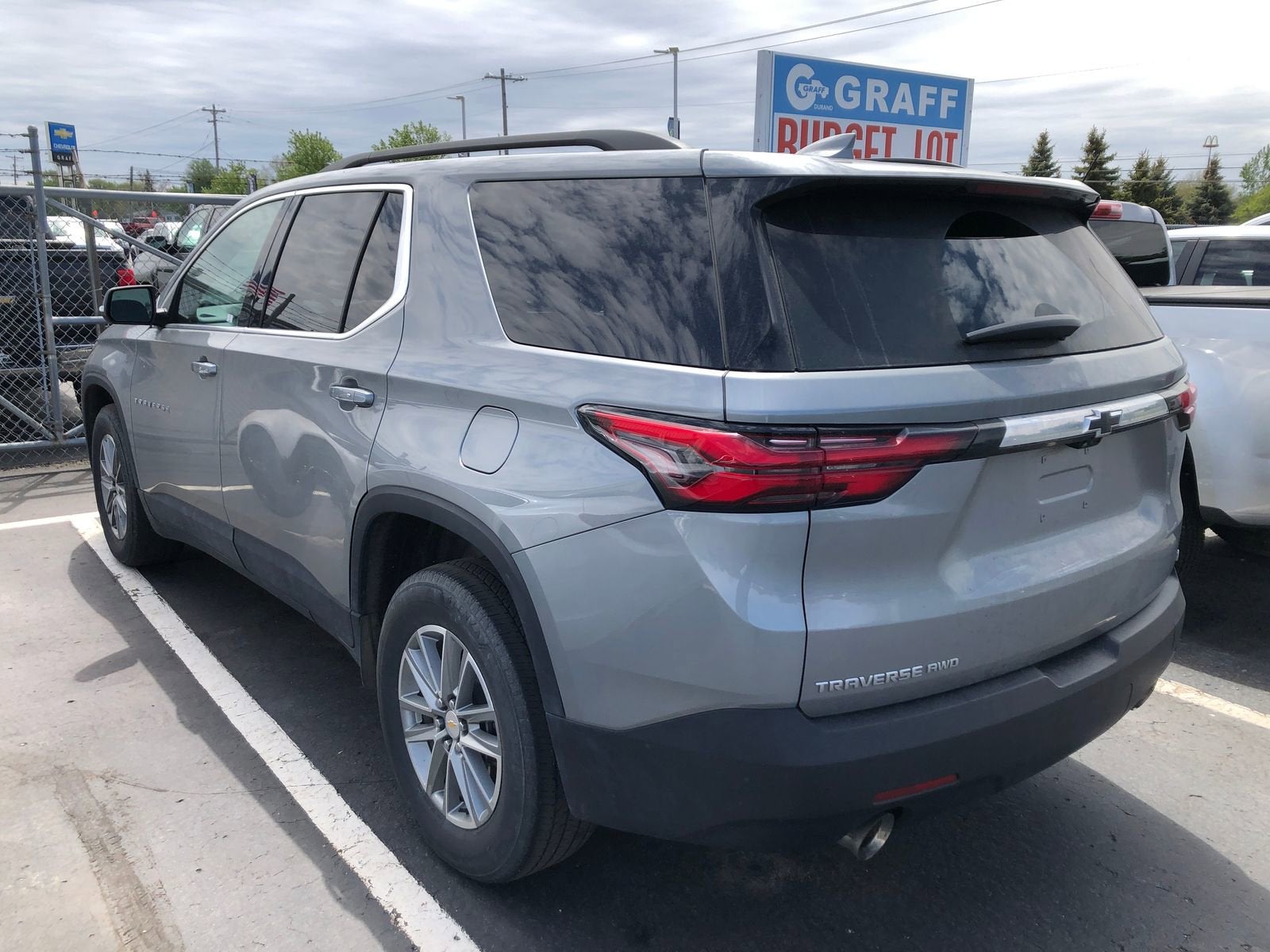 2023 Chevrolet Traverse LT Cloth