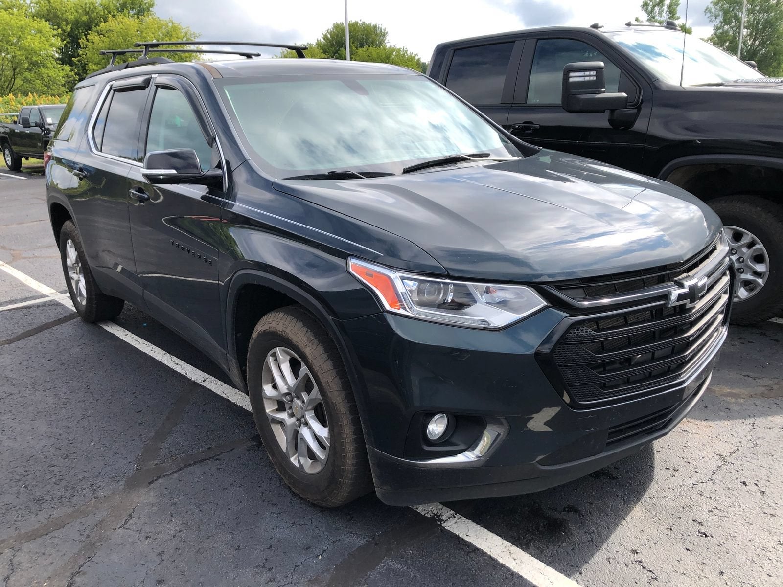 2020 Chevrolet Traverse LT Cloth