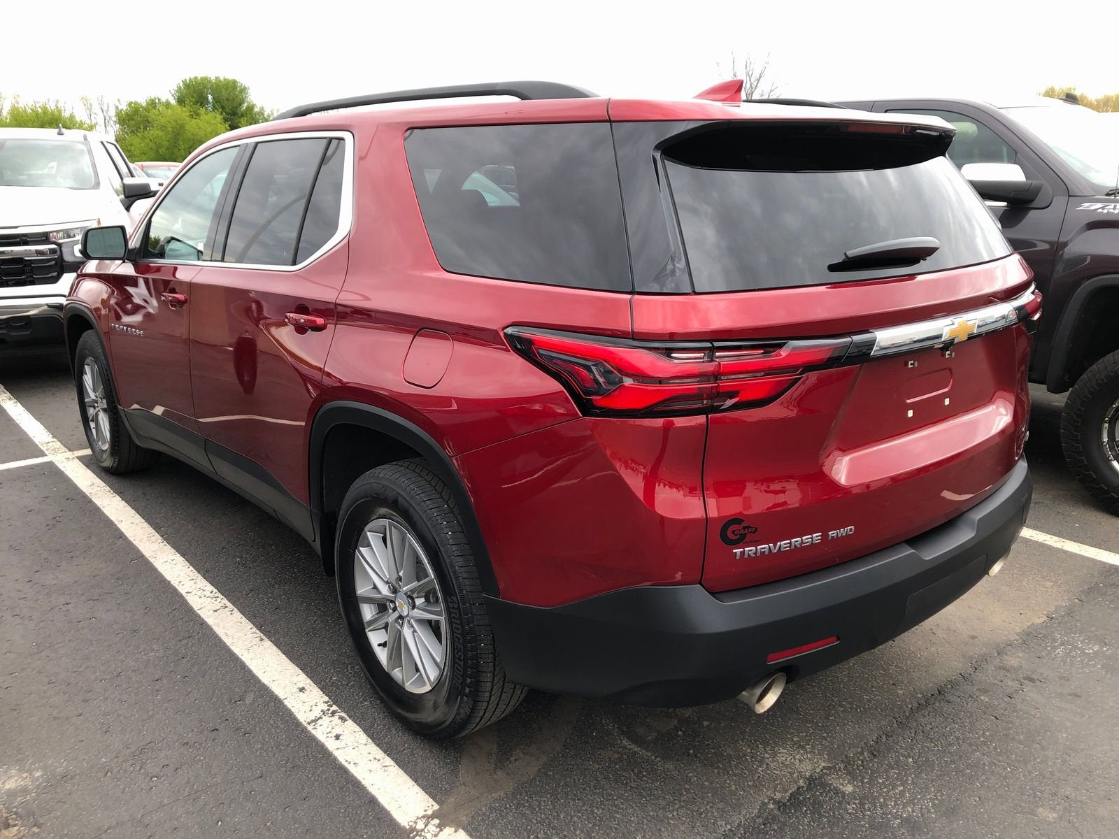 2023 Chevrolet Traverse LT Leather