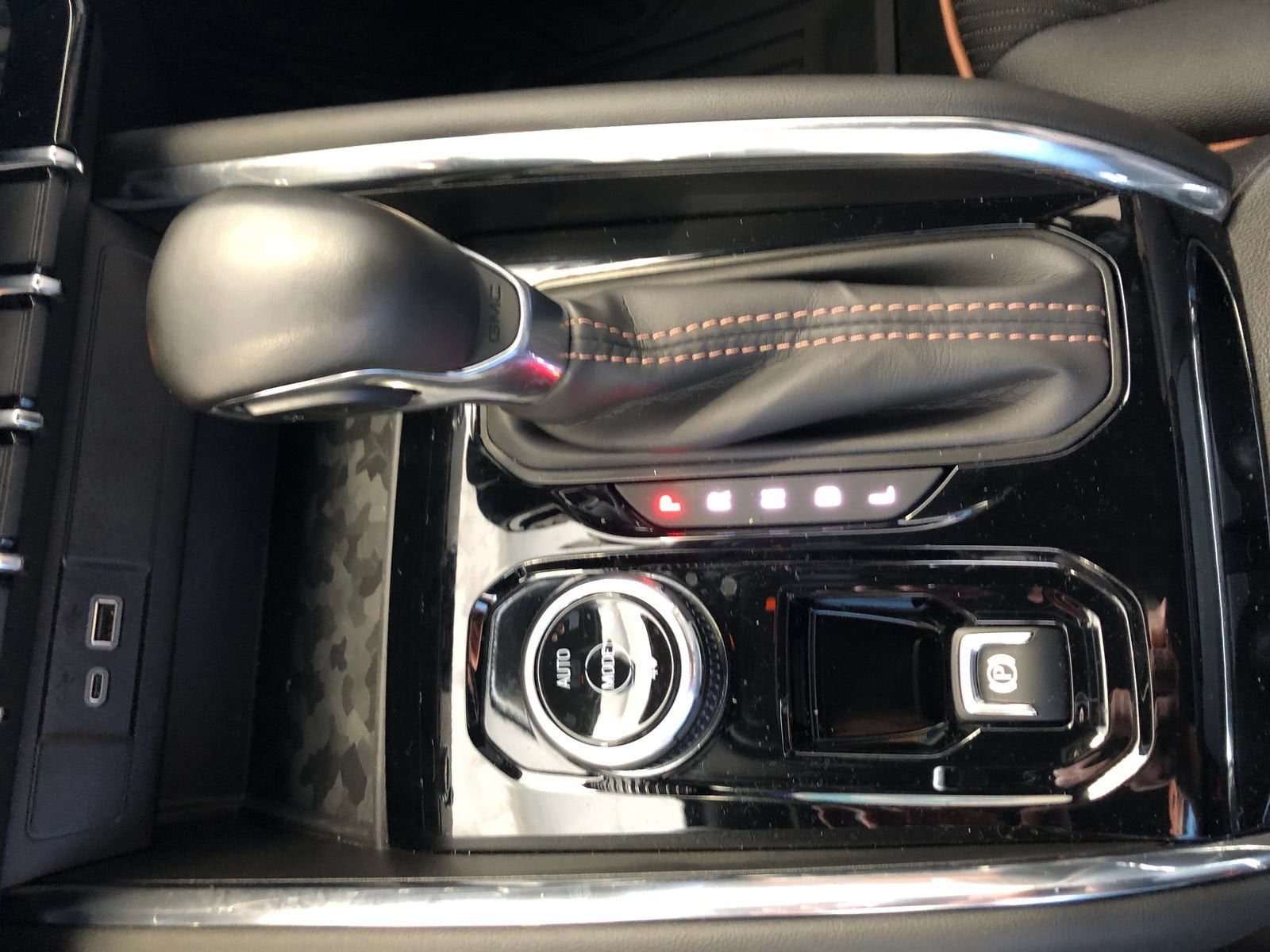 2025 GMC Canyon AT4
