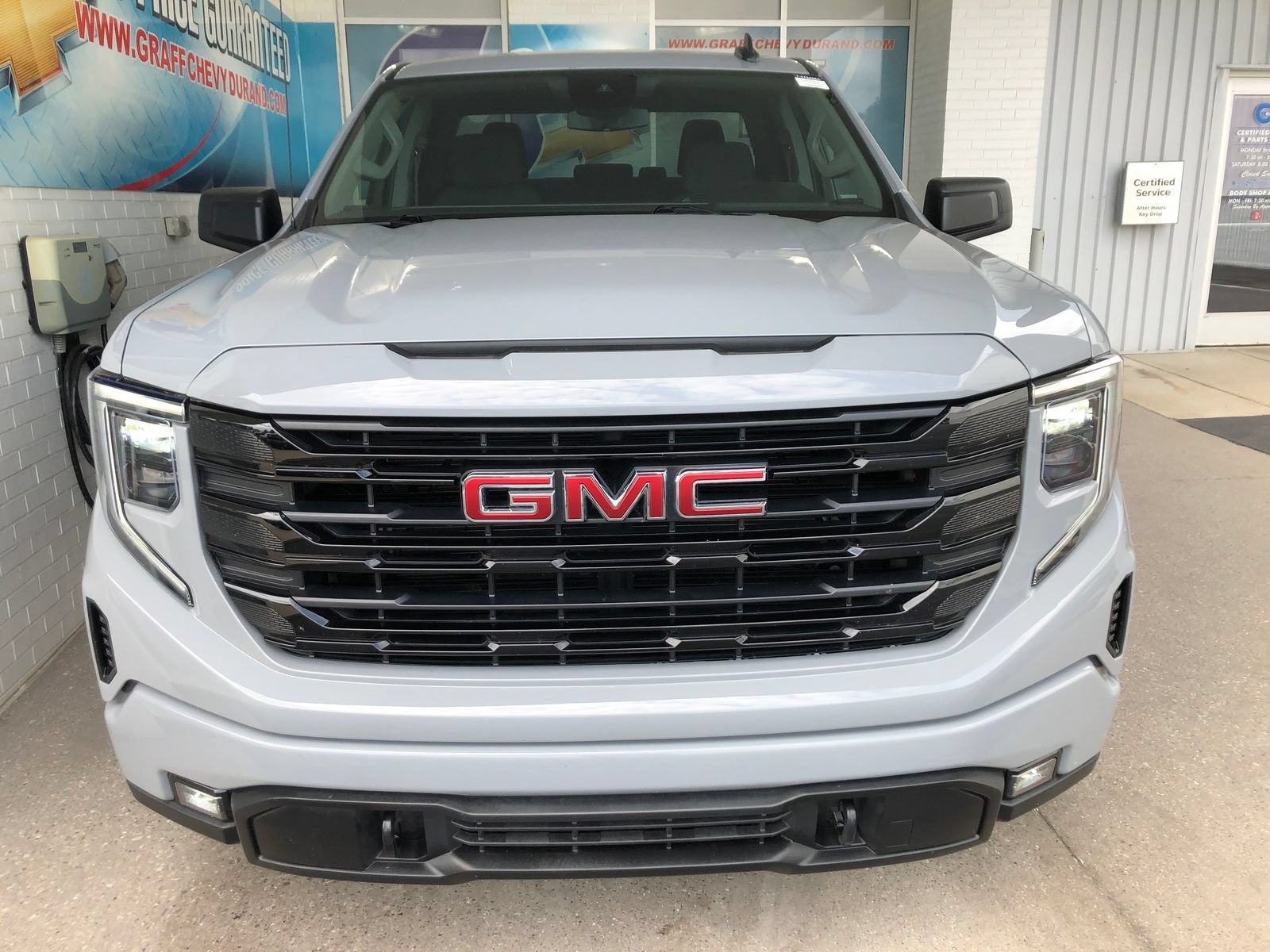 2024 GMC Sierra 1500 Elevation