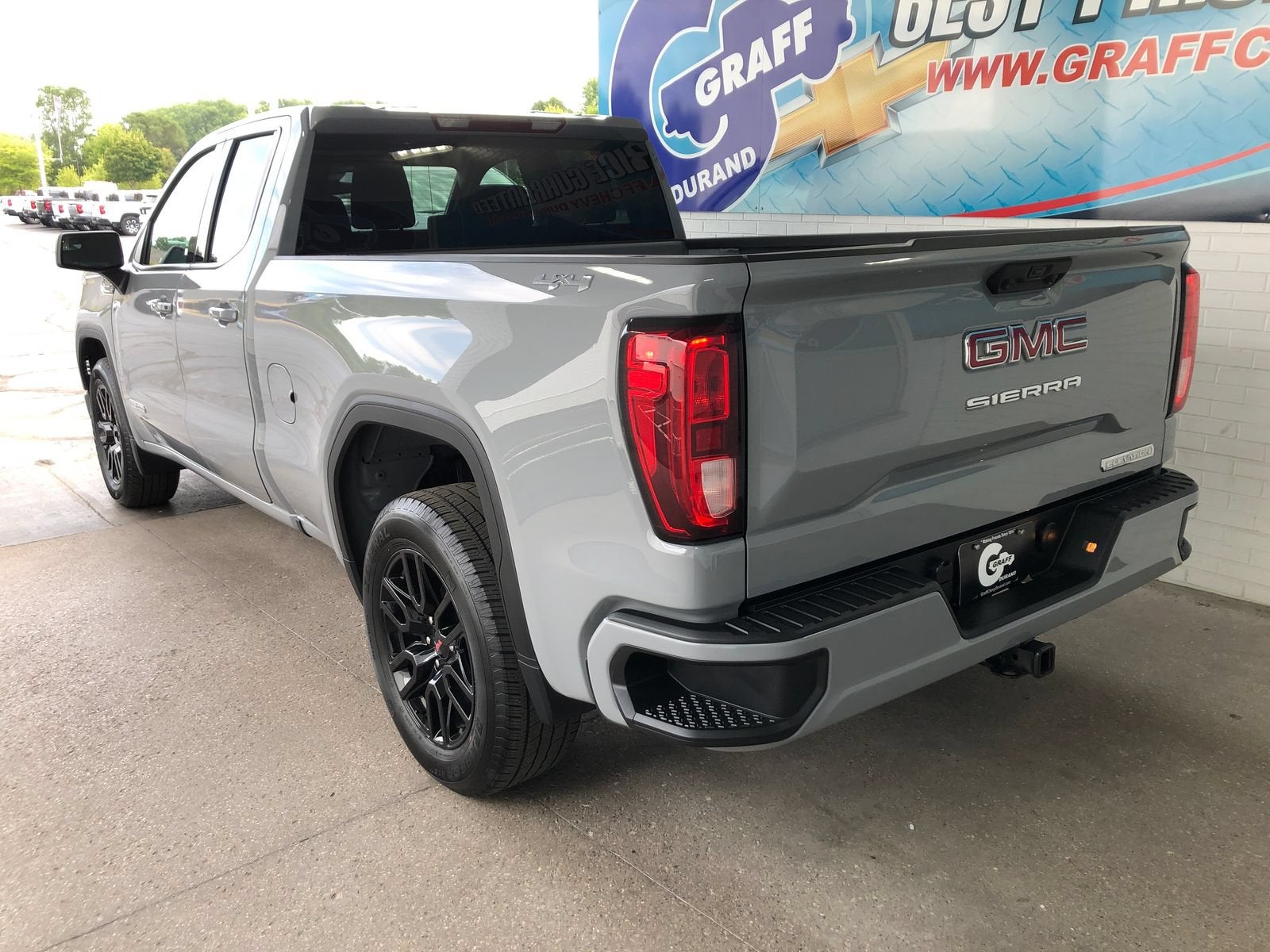 2024 GMC Sierra 1500 Elevation
