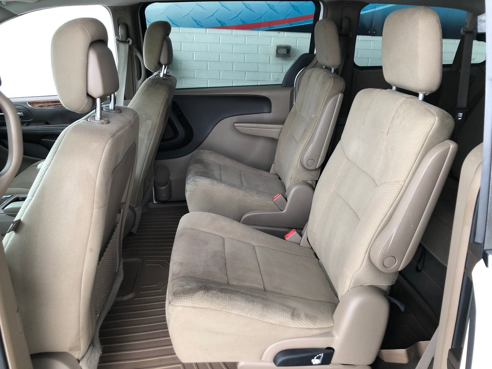 2011 Chrysler Town & Country Touring