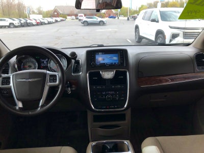 2011 Chrysler Town & Country Touring
