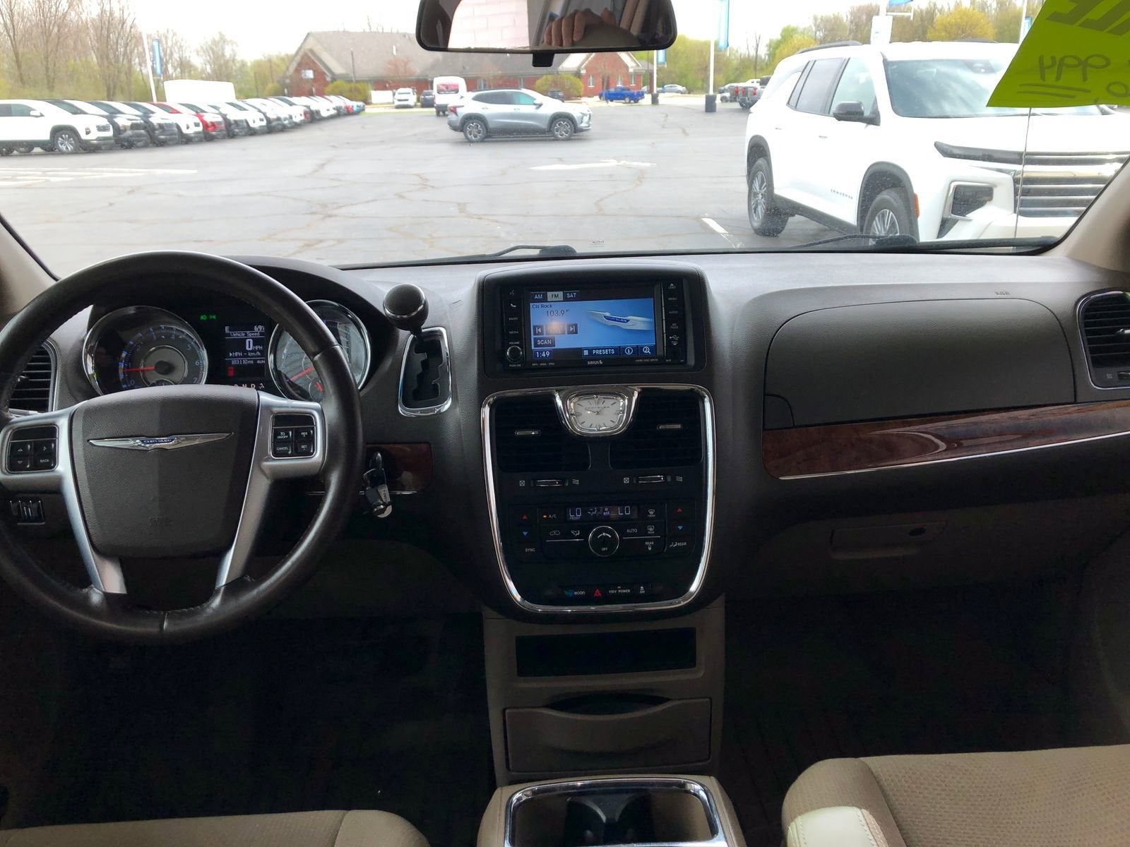 2011 Chrysler Town & Country Touring