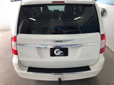 2011 Chrysler Town & Country Touring