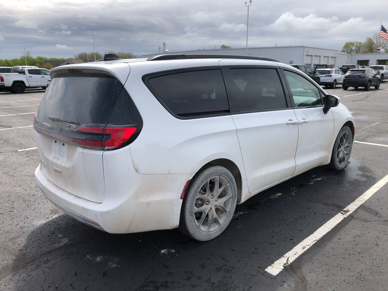 2023 Chrysler Pacifica Touring L