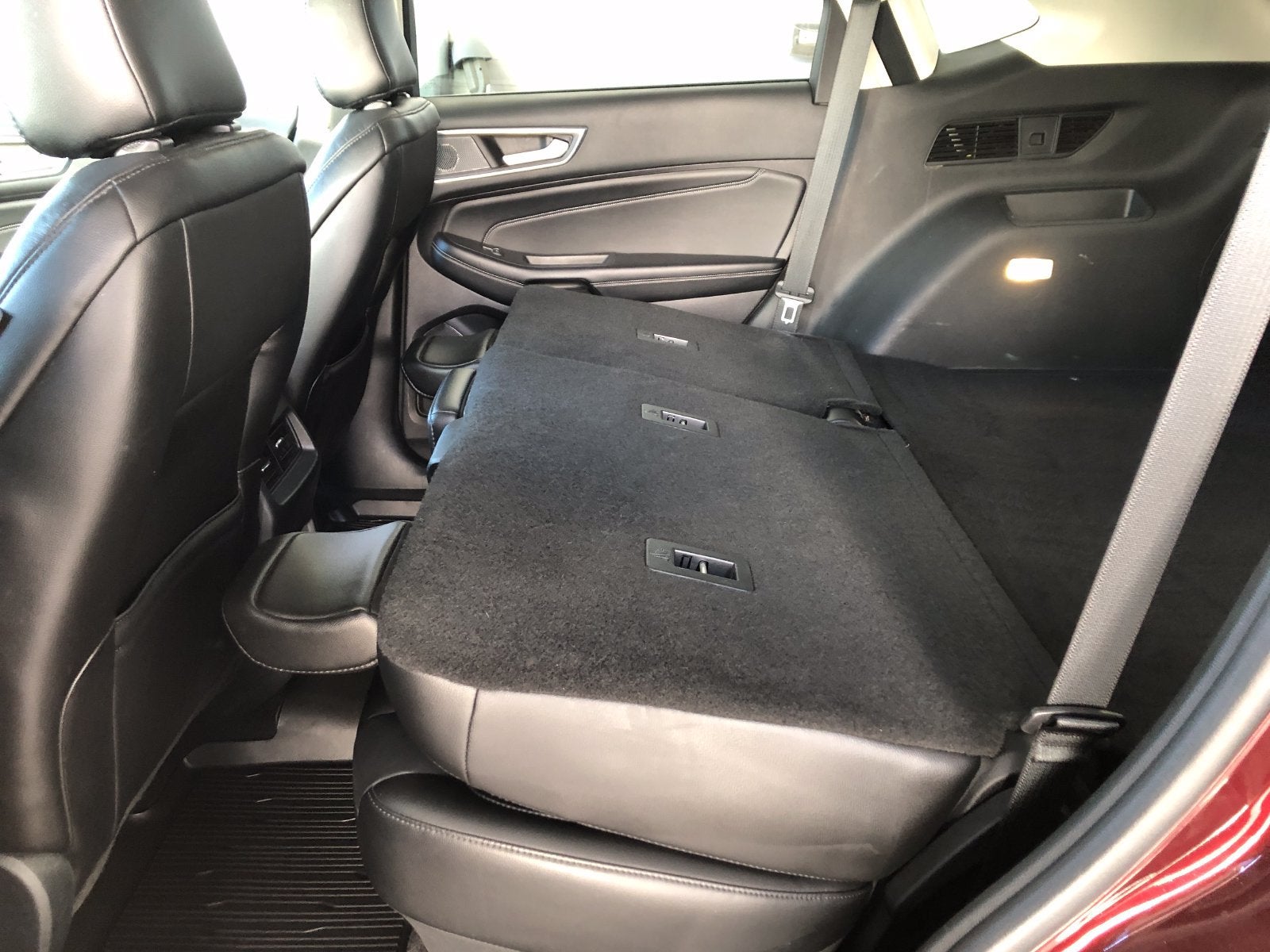 2021 Ford Edge Titanium