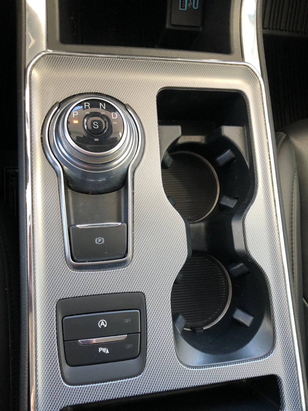 2021 Ford Edge Titanium