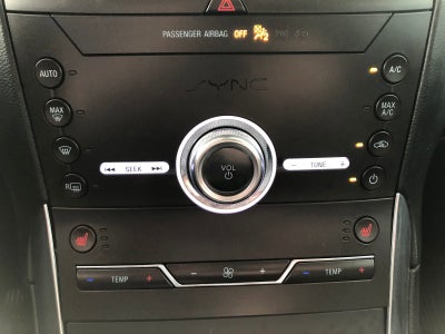 2020 Ford Edge Titanium