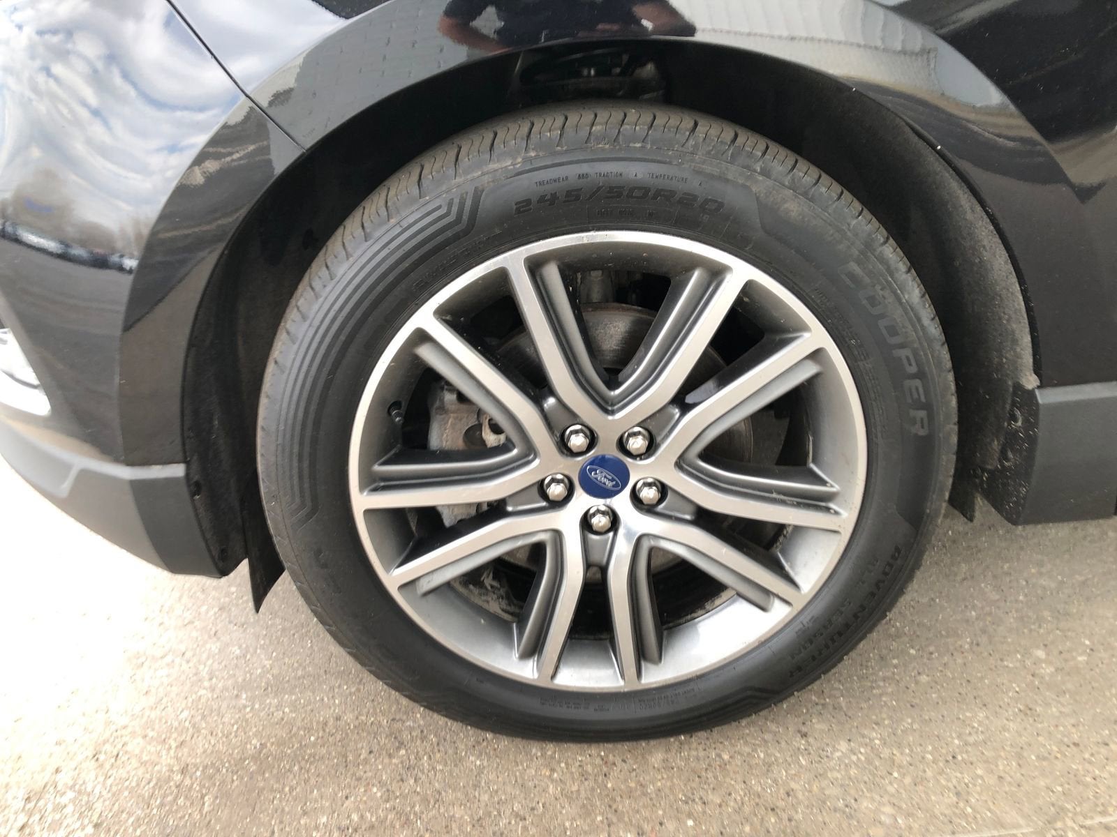 2020 Ford Edge Titanium