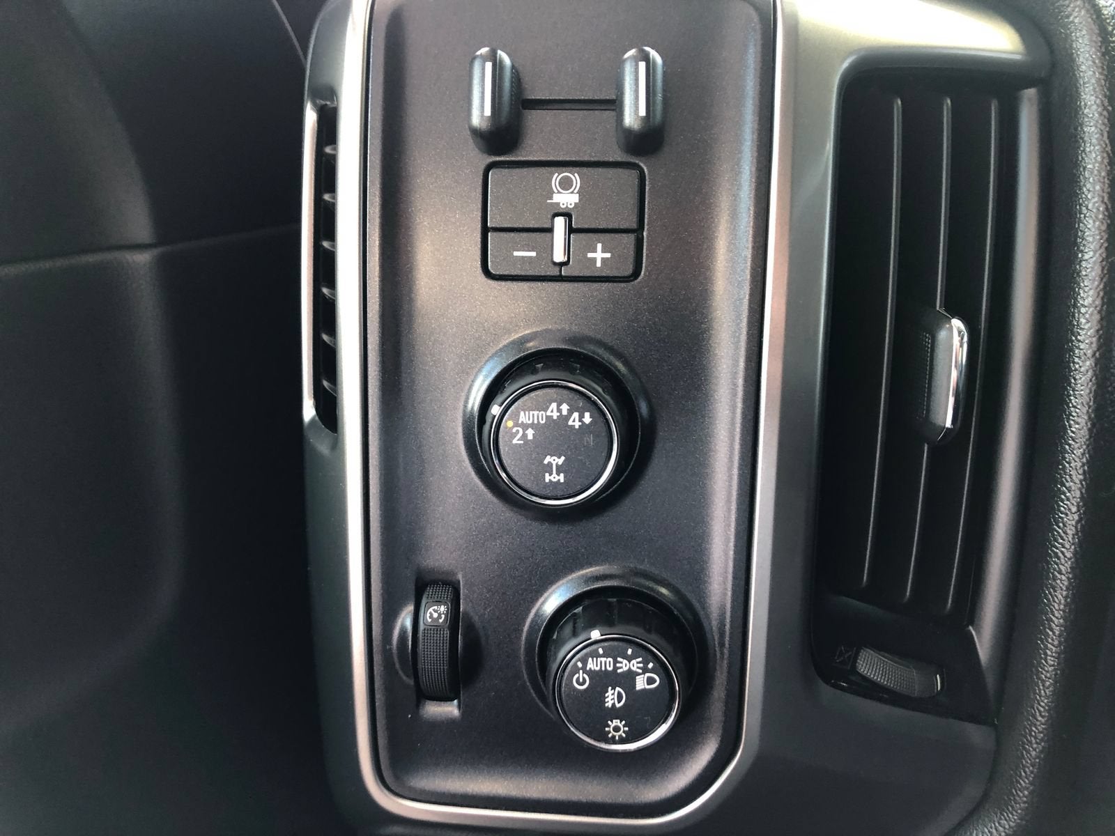 2019 Chevrolet Silverado LD LT
