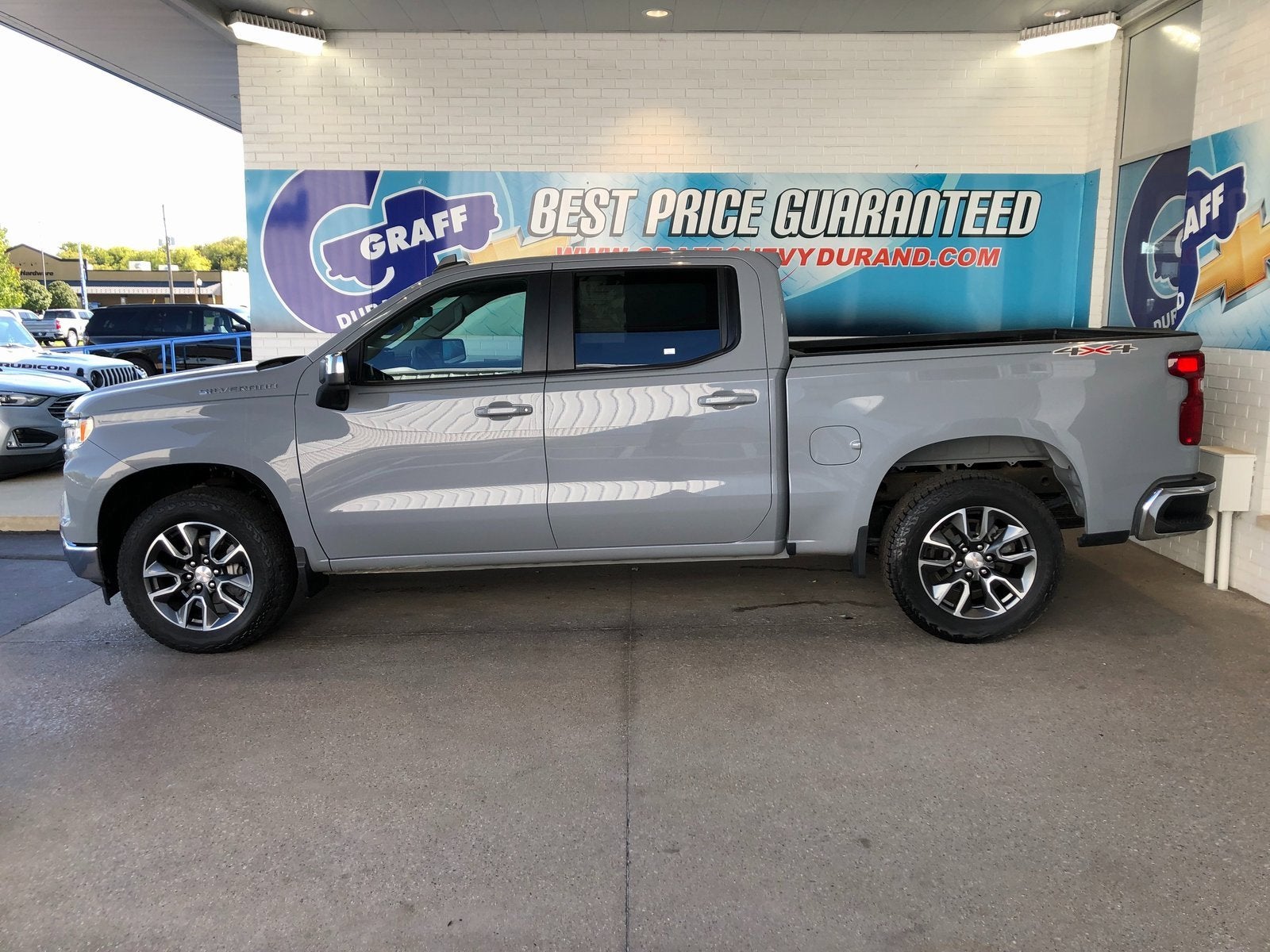 2024 Chevrolet Silverado 1500 LT (2FL)