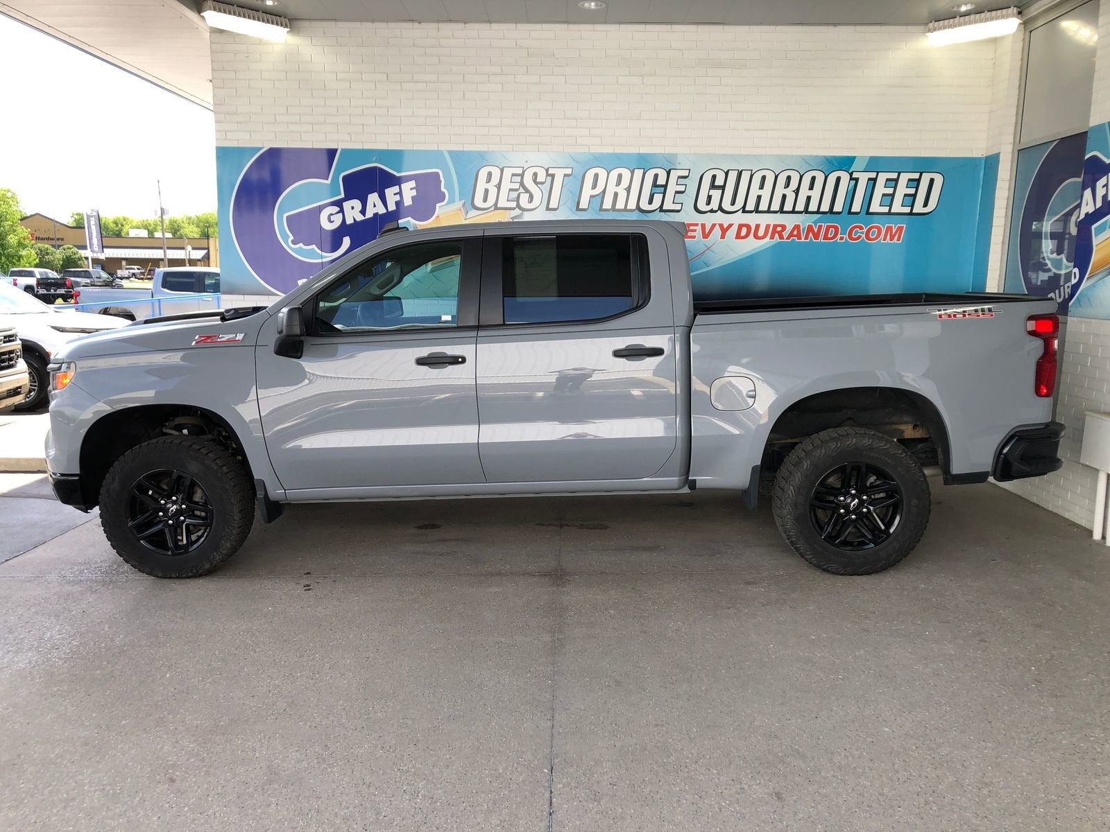 2024 Chevrolet Silverado 1500 Custom Trail Boss