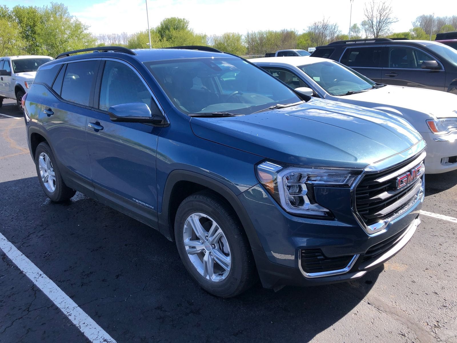 2024 GMC Terrain SLE
