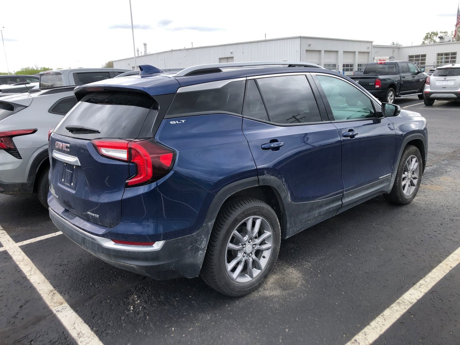 2022 GMC Terrain SLT