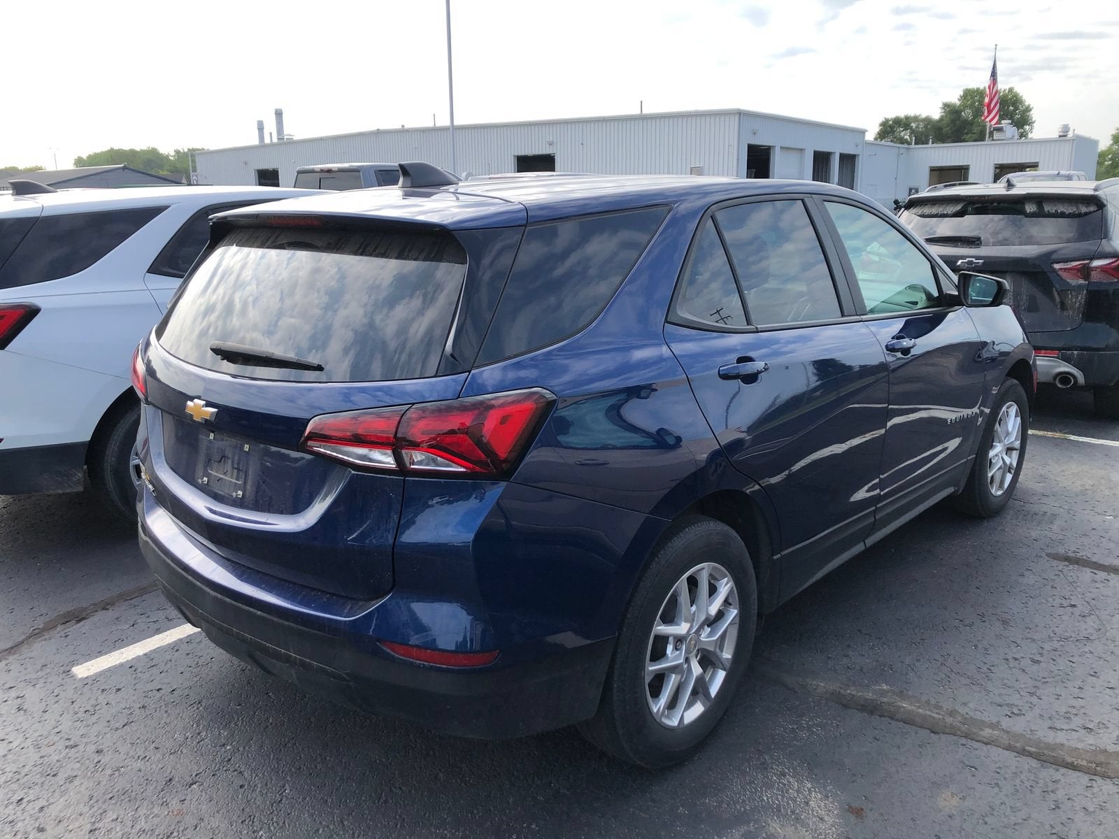 2022 Chevrolet Equinox LS