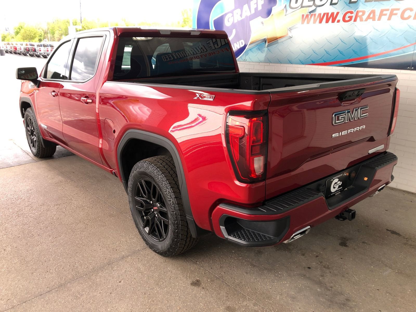 2024 GMC Sierra 1500 Elevation